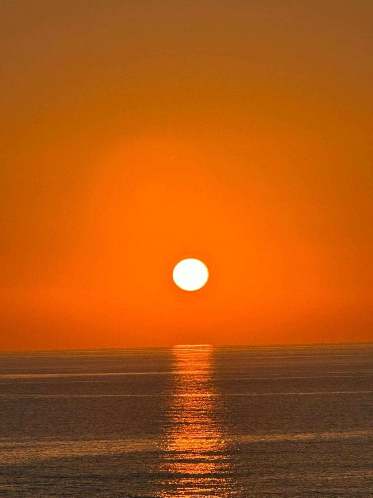 Alba Sul Mare By Caseserio تْشيفالو المظهر الخارجي الصورة